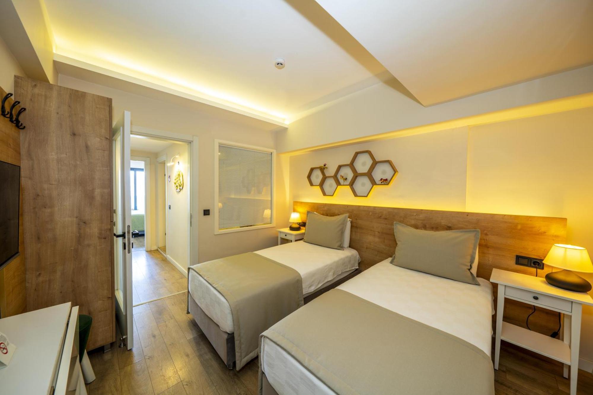 Ece Marina Suites Fethiye Zewnętrze zdjęcie