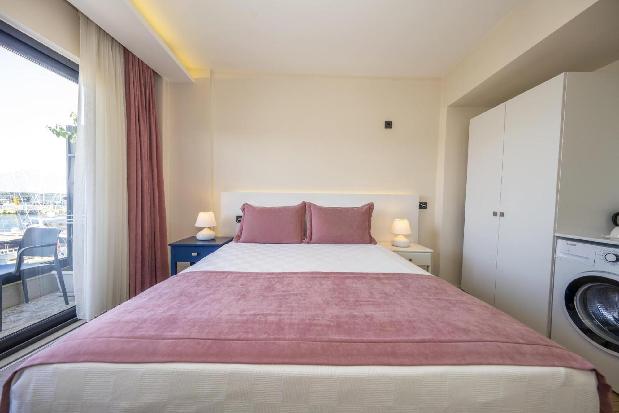 Ece Marina Suites Fethiye Zewnętrze zdjęcie
